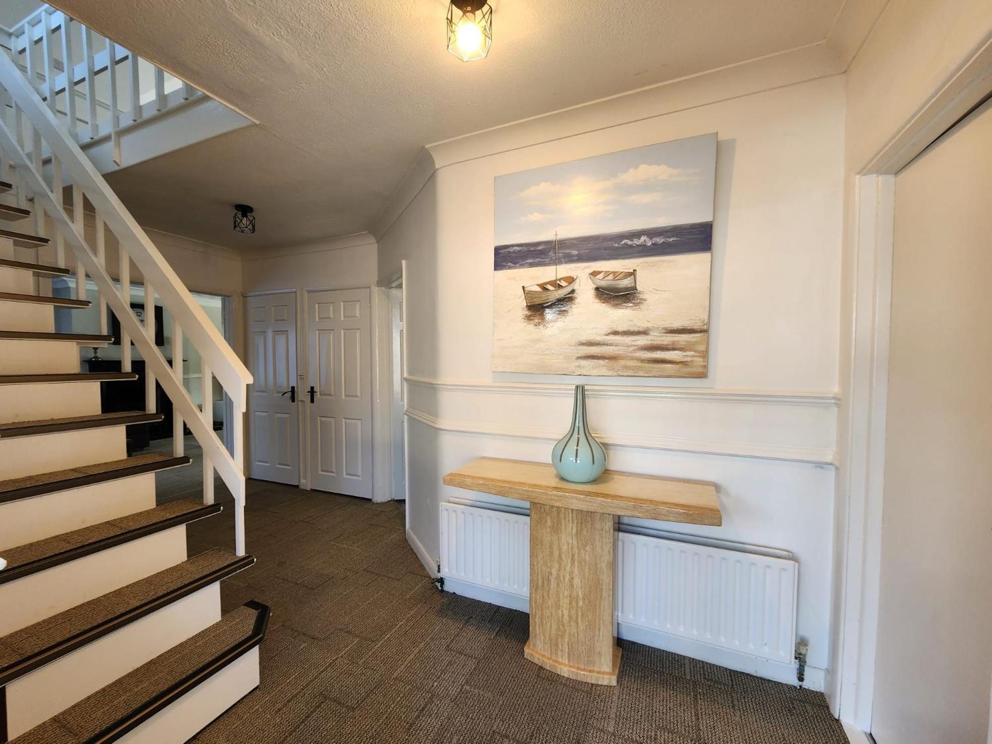 Kennedy Villa - 5 Bedroom House With Hot Tub, Wifi, Free Parkings, Close To Bicester Village Exterior foto
